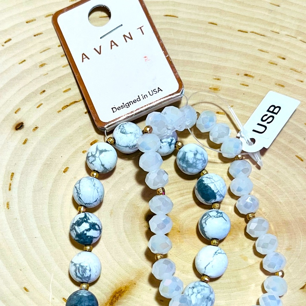 Avant- semi precious stone Set of 2 stretch bracelets NWT